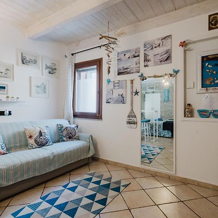 Il Posto Nascosto Bed and Breakfast Porto Torres Exteriör bild
