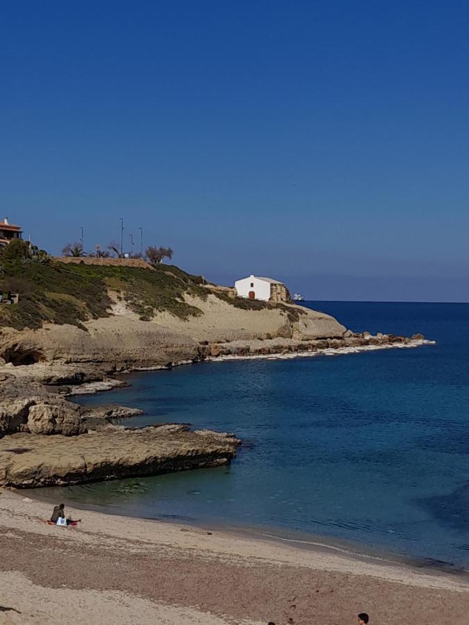 Il Posto Nascosto Bed and Breakfast Porto Torres Exteriör bild