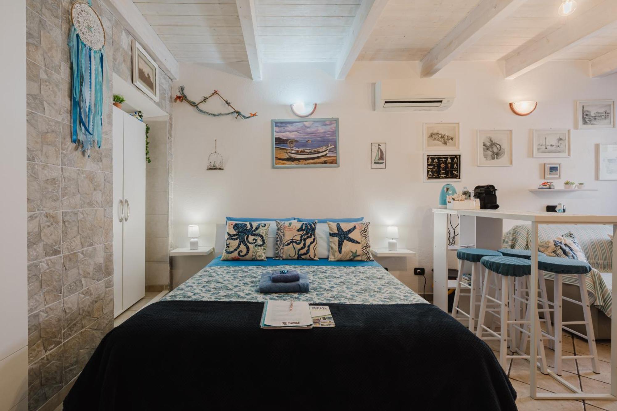 Il Posto Nascosto Bed and Breakfast Porto Torres Exteriör bild